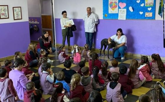 El municipio brindó charlas en jardines de infantes sobre tenencia responsable de mascotas